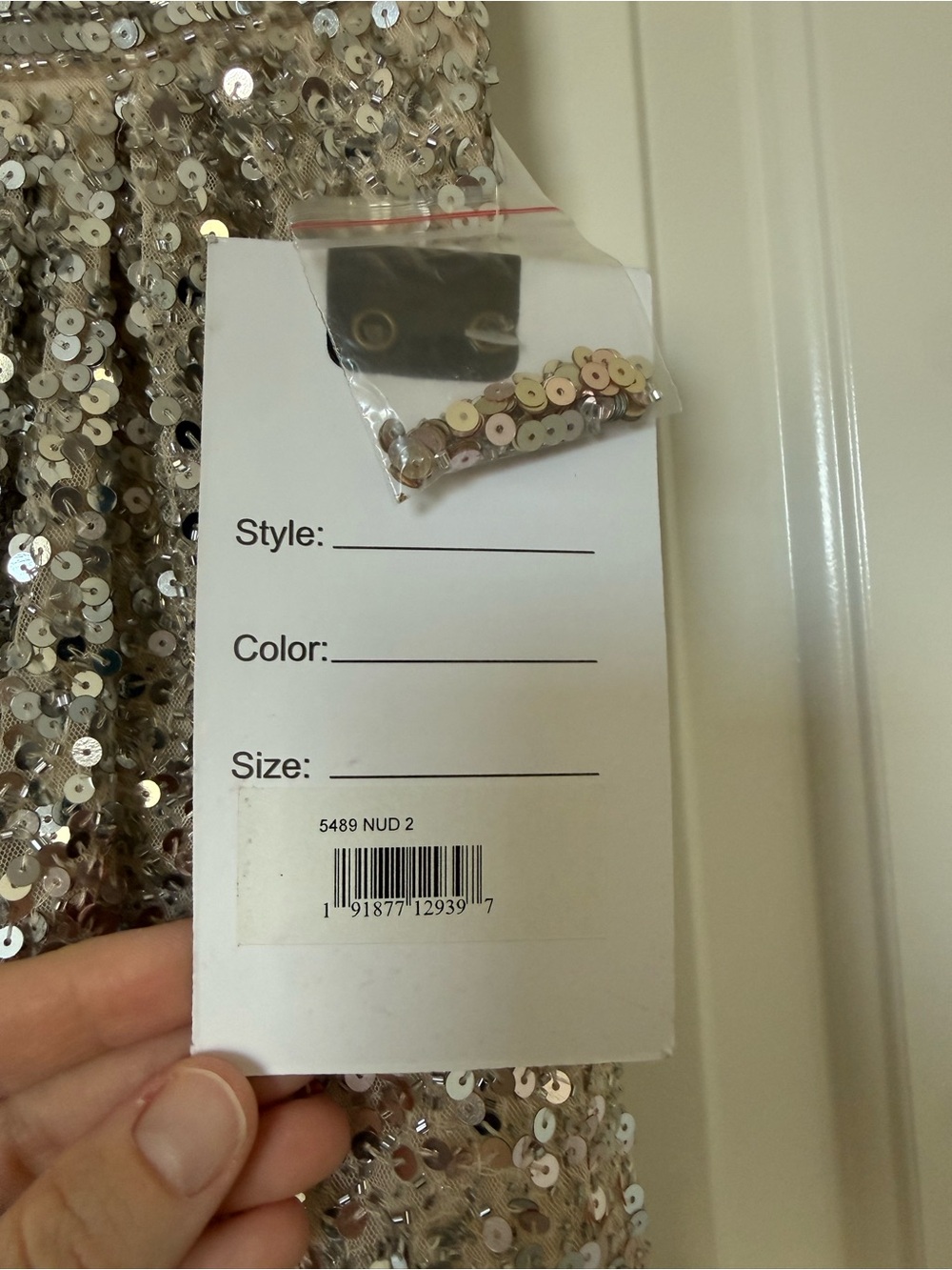 Mac Duggal 5489 size 2 NWT ombré trumpet cap sleeve beaded gown - Picture 7 of 10